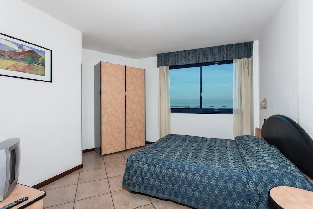 Double or Twin Room, Balcony photo 1