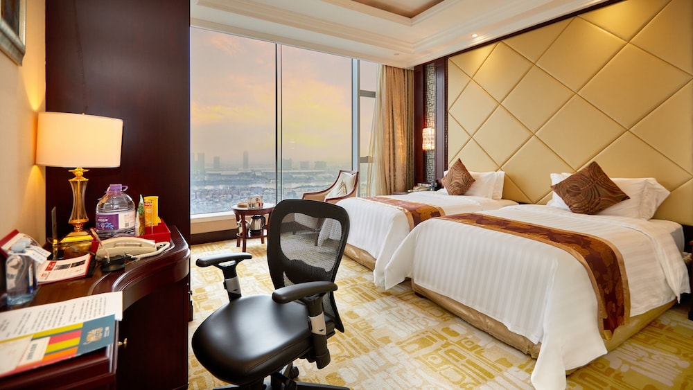 Executive Twin Room - Photo 7