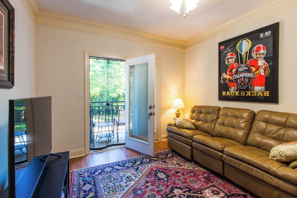 Condo, 2 Queen Beds, Balcony, Garden View (Low Country Dawg House) photo 1