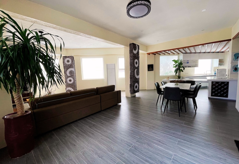 Penthouse Suite photo 3