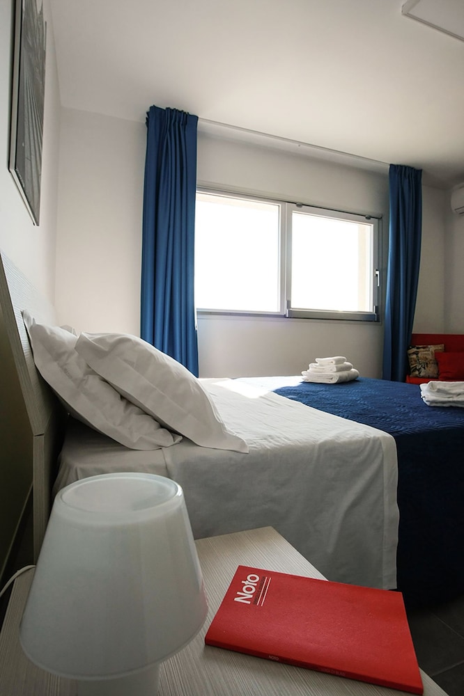 Deluxe Triple Room - Photo 3