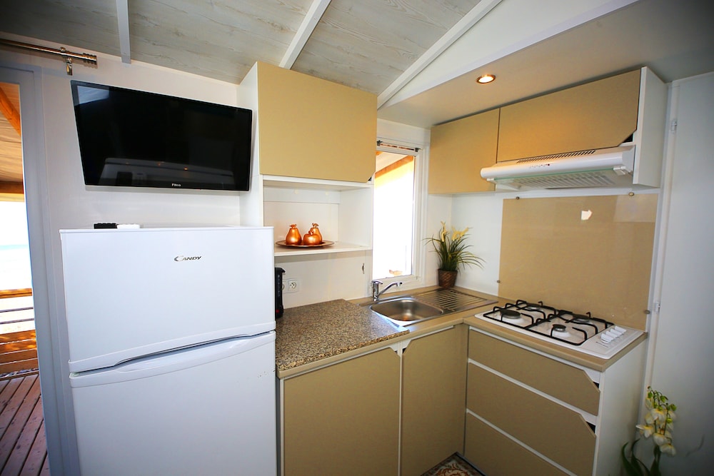 Premium Mobile Home, 3 Bedrooms, Sea View photo 2