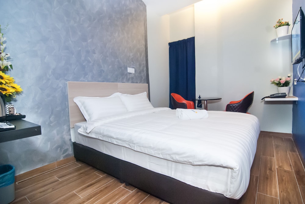 Executive Double Room, 1 Queen Bed - Photo 2