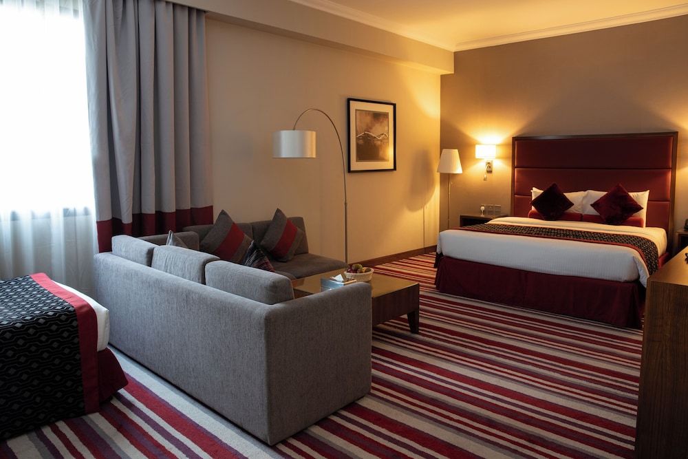 Junior Studio Suite