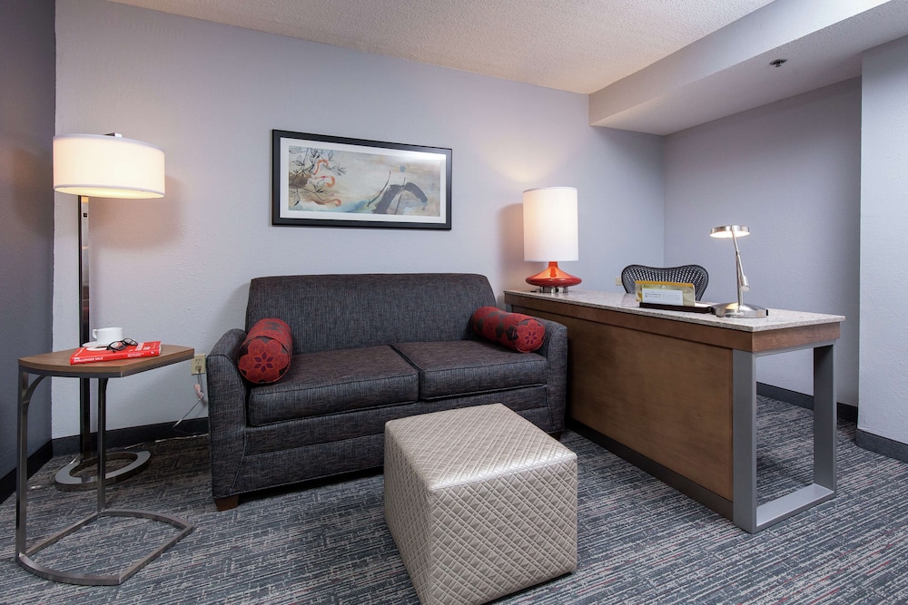 Junior Suite, 1 King Bed - Photo 4