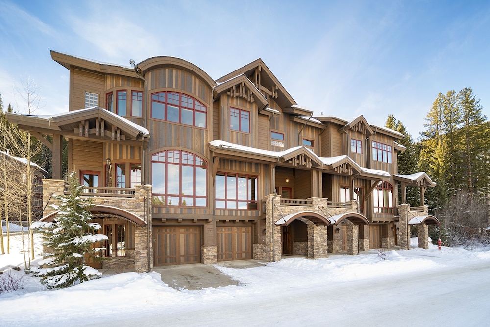 Townhome, 4 Bedrooms photo 2