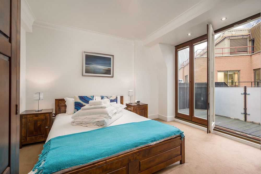 Apartment 5, 48 Bishopsgate photo 1