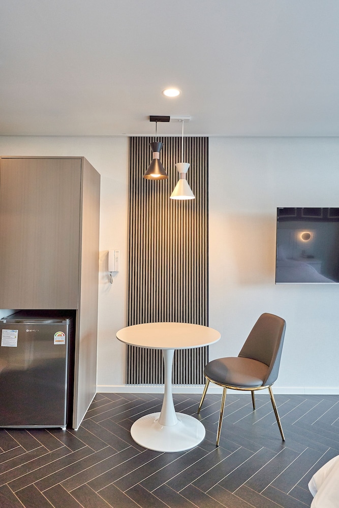 Hotel Type Standard Double Room, 1 Bedroom (No Cooking Allowed) - Photo 4