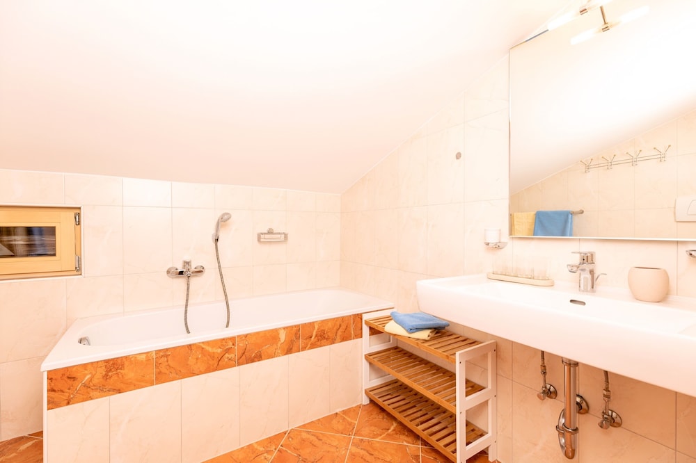 Traditional Apartment (4 Persons) photo 2