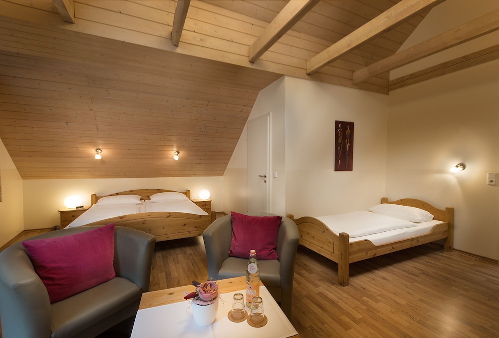 Triple Room photo 2