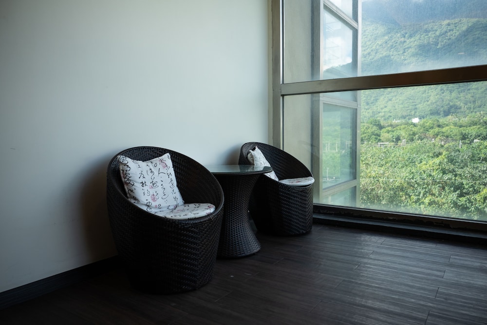 Standard Double Room (No window and no balcony) photo 3