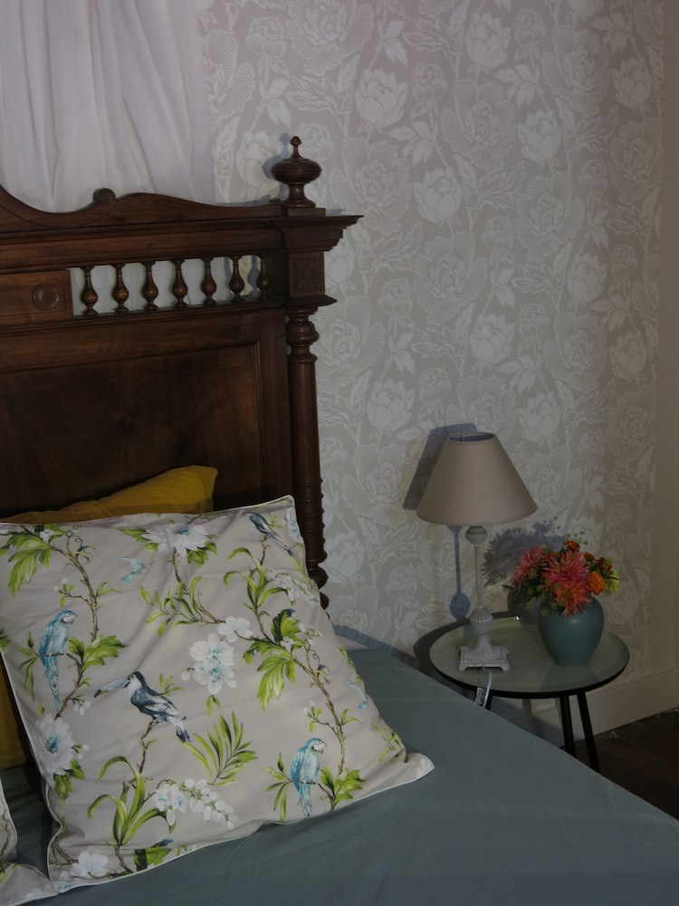 Double Room (Antoinette) photo 1