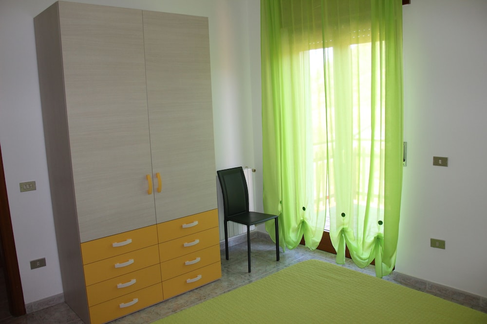 Double Room, Shared Bathroom (Oro) photo 3
