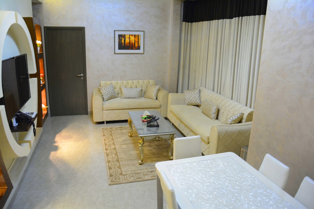 Family Apartment, 3 Bedrooms, City View photo 1