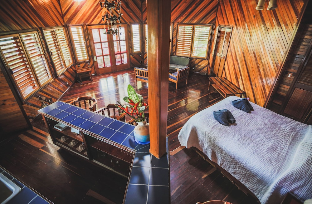 Standard Room, Upper Suite photo 3