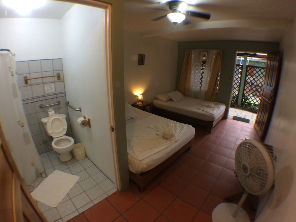 Family Room, Accessible photo 2
