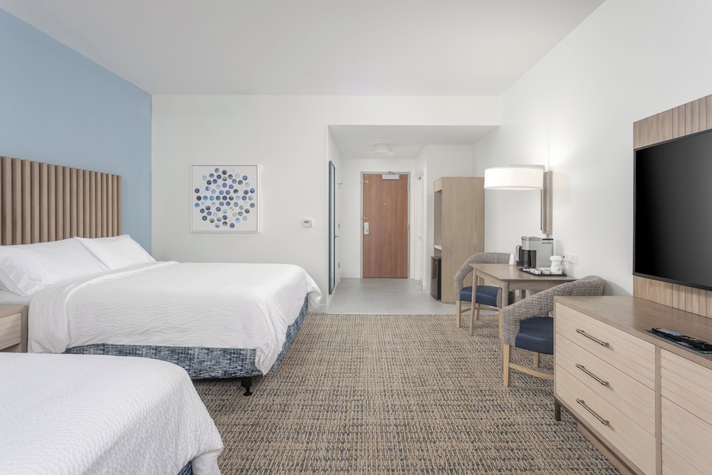 Standard Room, 2 Queen Beds, Bay View - Photo 1