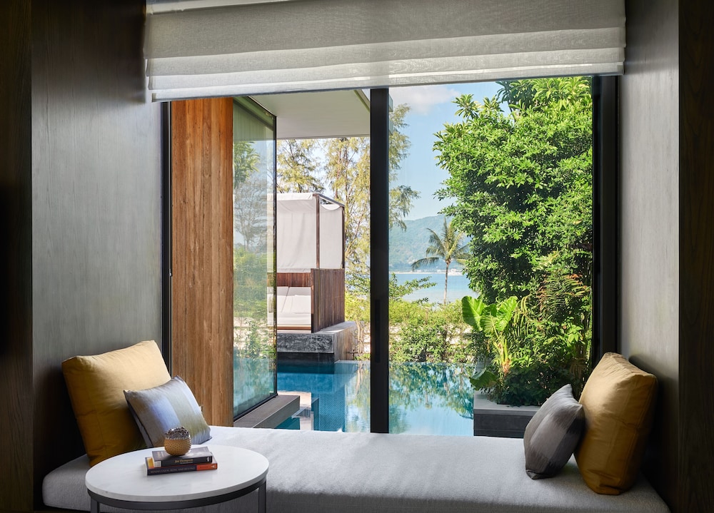 Partial Ocean View Pool Villa King photo 3