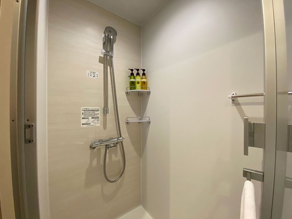 Standard Twin Room, Non Smoking - Photo 10