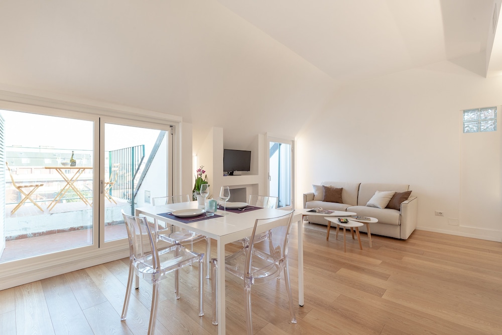 Studio, 1 Bedroom