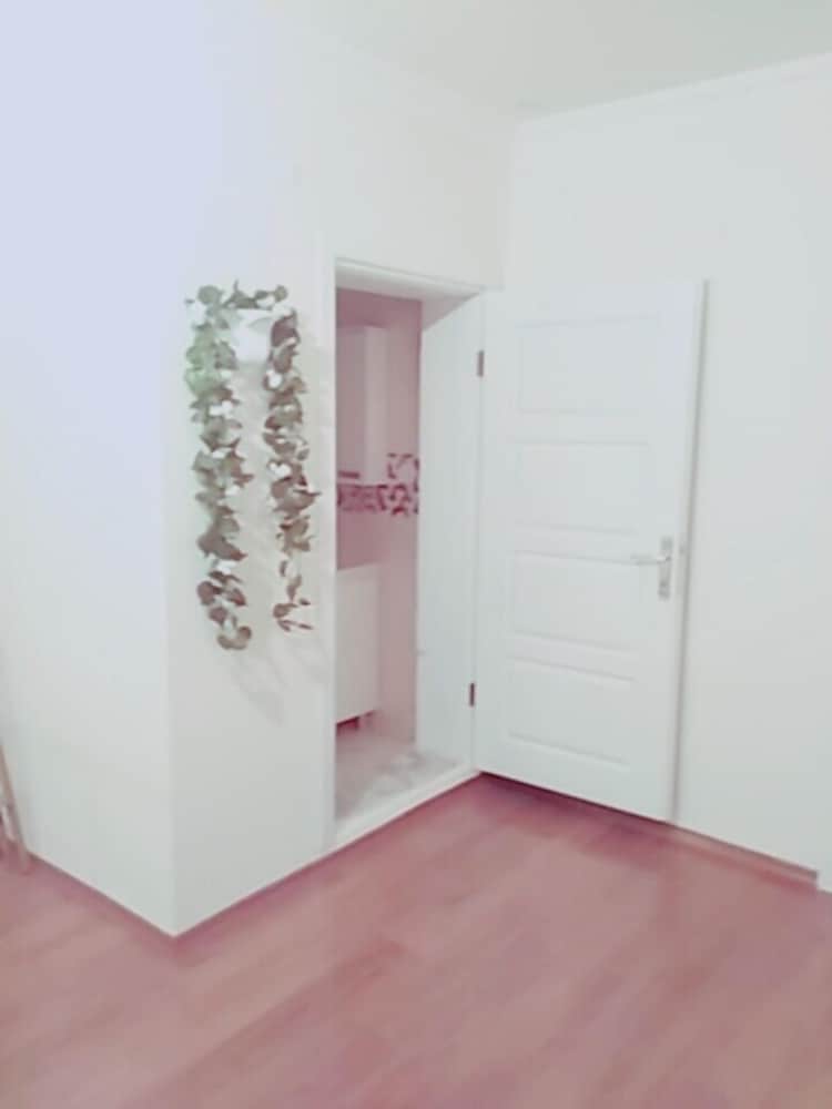 Classic Quadruple Room, 2 Bedrooms, Non Smoking
