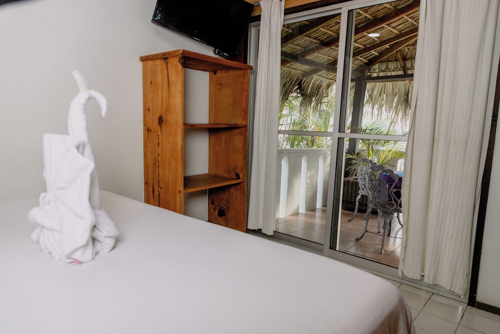 Triple bungalows, 3 beds