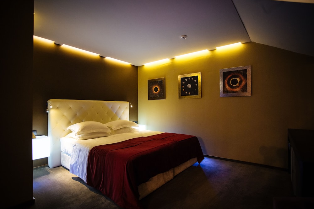 Superior Double or Twin Room photo 1