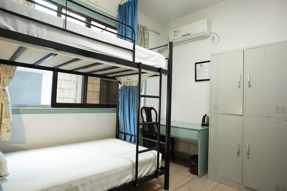 One Bed In Mixed Four-Beds Dormitory Room