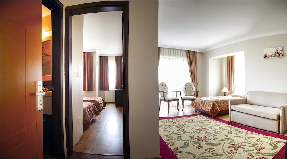 Suite, Sea View