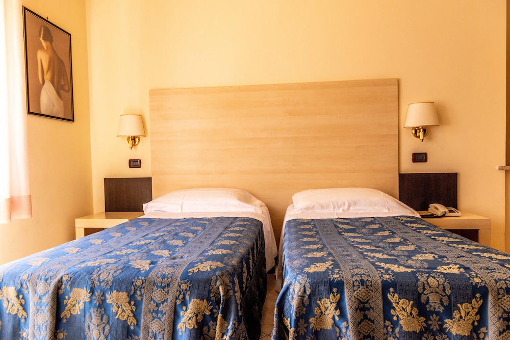 Classic Double or Twin Room photo 1