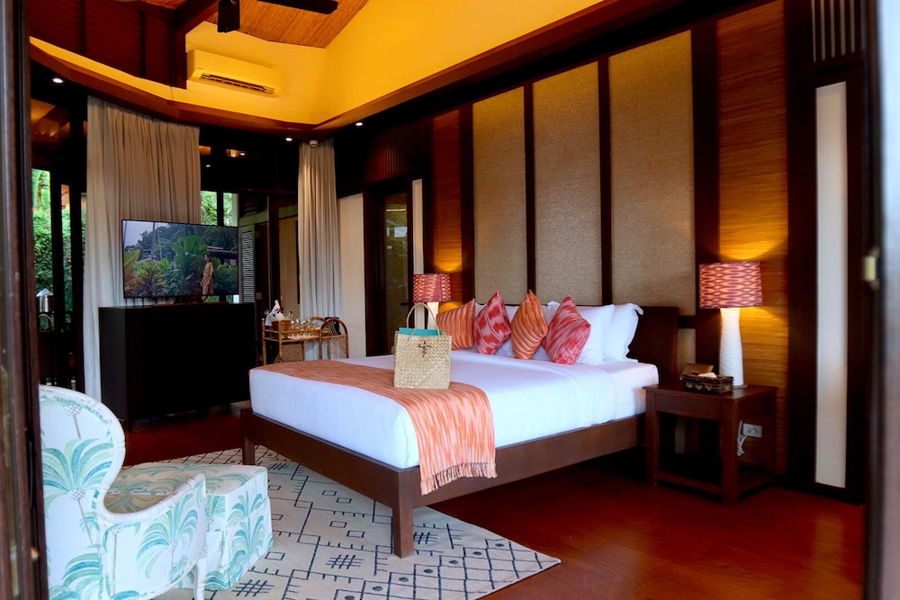 Premium Villa, 1 King Bed - Photo 1