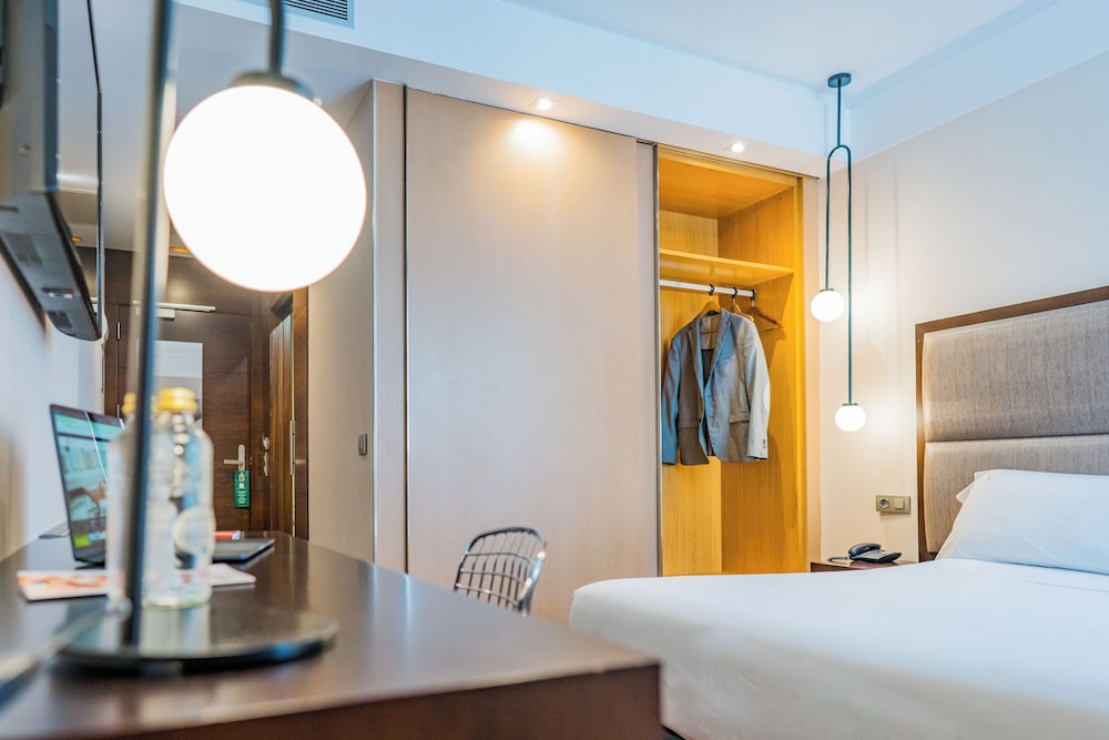 Standard Room - Photo 12