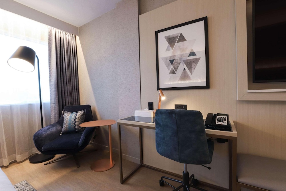 Room, 2 Queen Beds, Non Smoking (Upgrade) - Photo 1