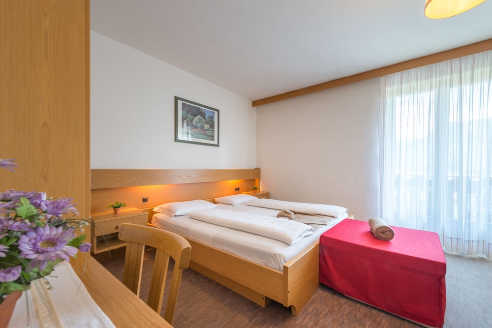 Double Room, 1 Double Bed, Non Smoking photo 2