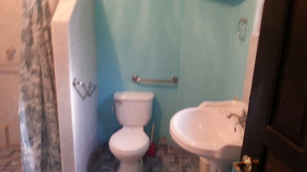 Basic Single Room photo 3