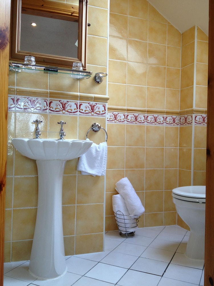 Standard Single Room, Ensuite photo 2