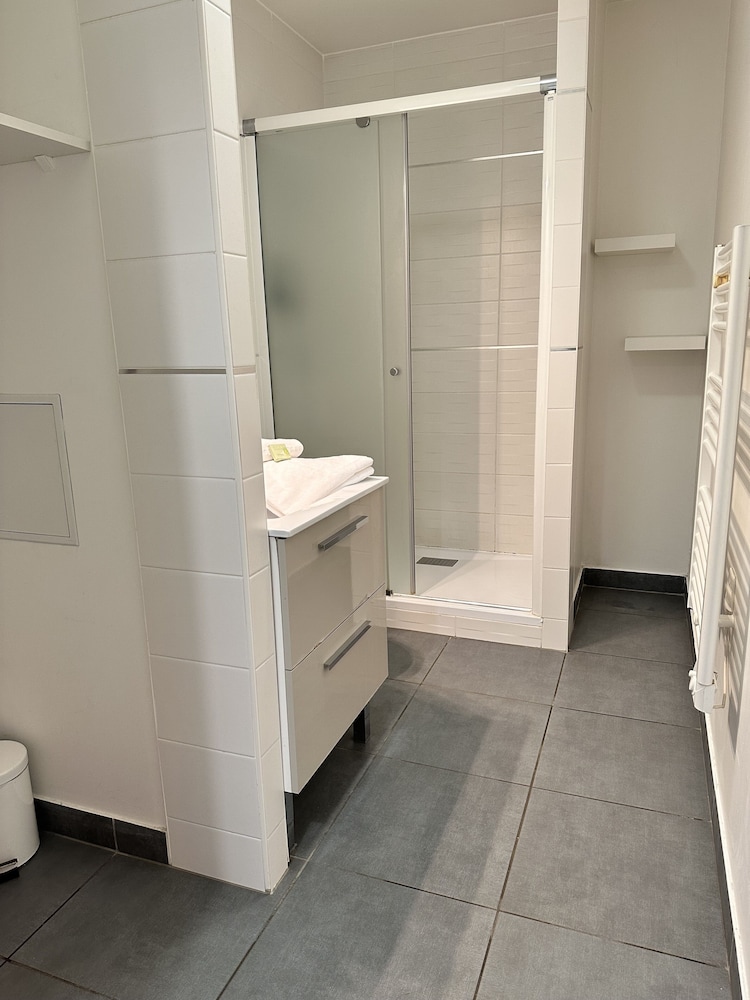 Comfort Studio Suite, 1 Queen Bed, Kitchenette photo 2