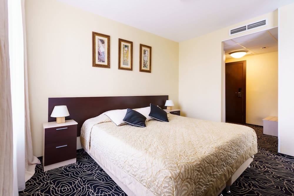 Junior Suite, 2 Twin Beds photo 1