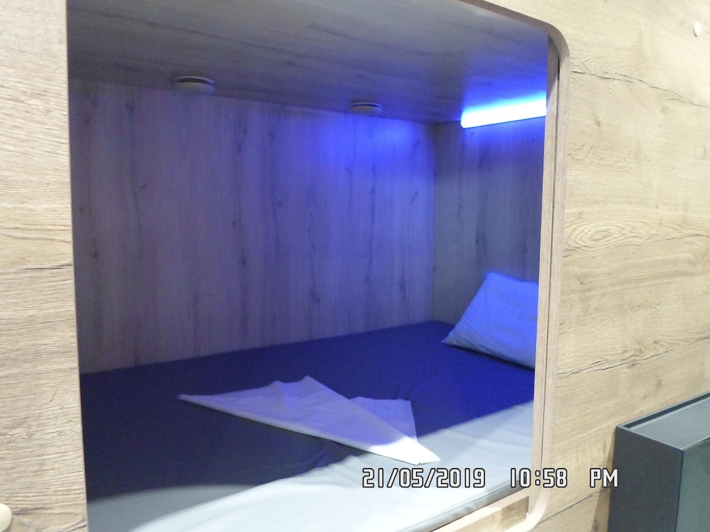 Double Capsule - 1 hour accommodation