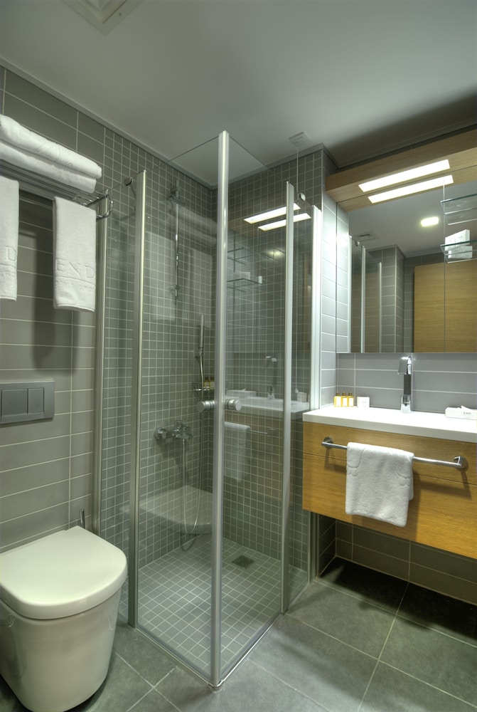 Deluxe Triple Room photo 3