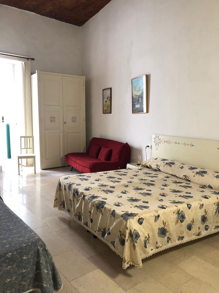 Comfort Triple Room, Multiple Beds, Partial Sea View