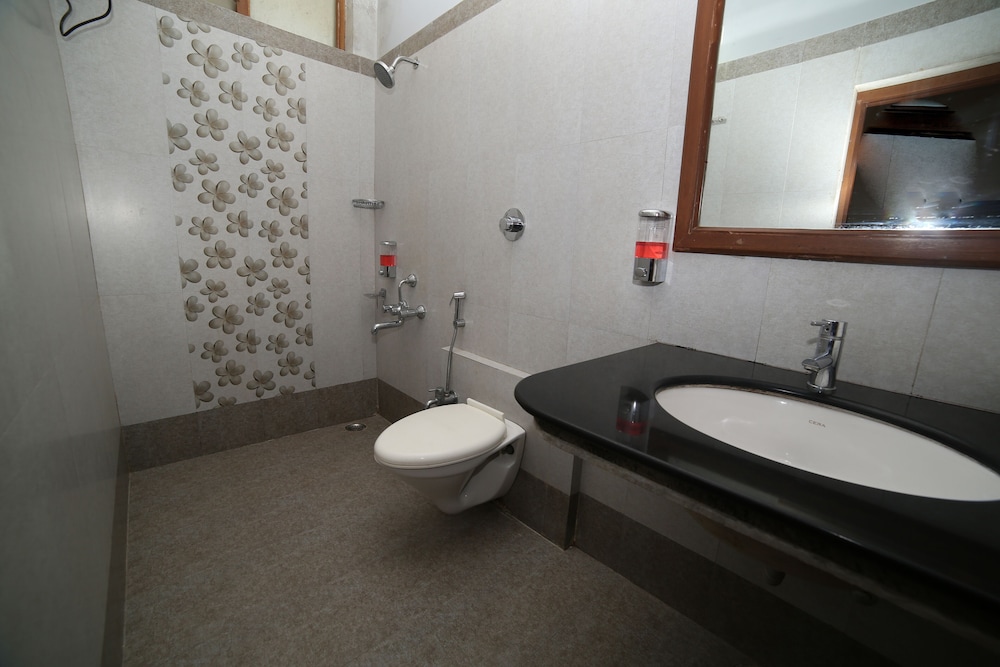 Cottage AC Rooms with Private Sitout photo 2
