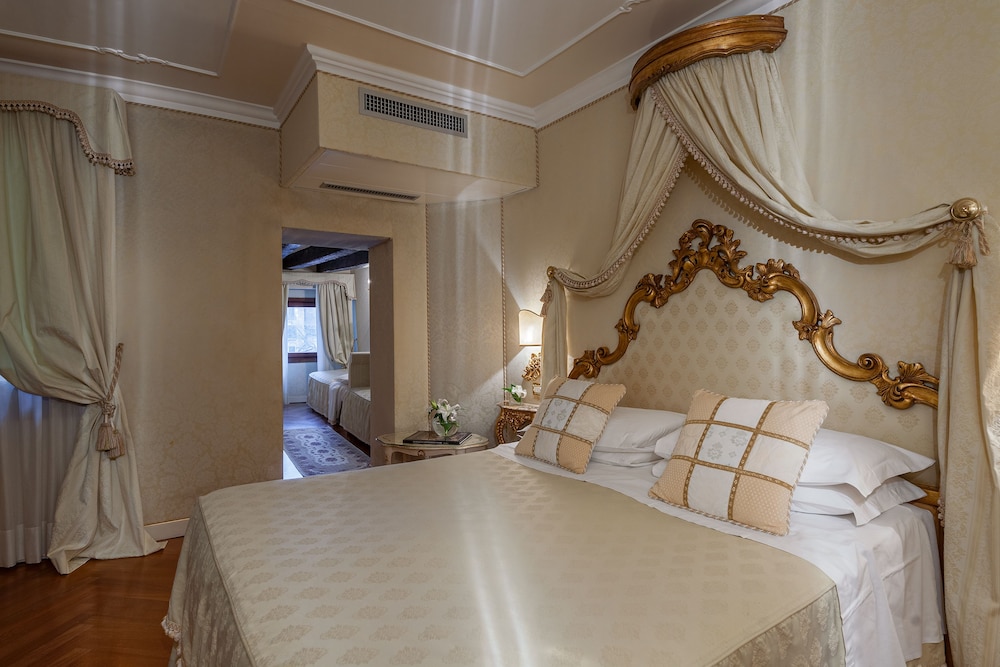 Junior Suite thumbnail 5