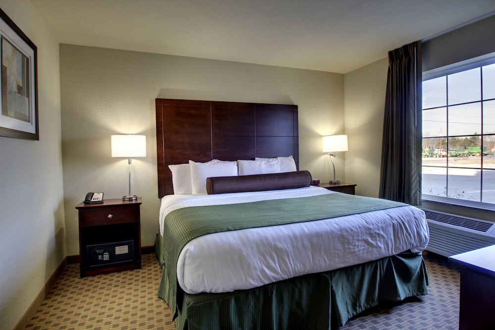 Room, 1 King Bed with Sofa bed, Accessible, Non Smoking (Tub and Bench Seat) photo 3