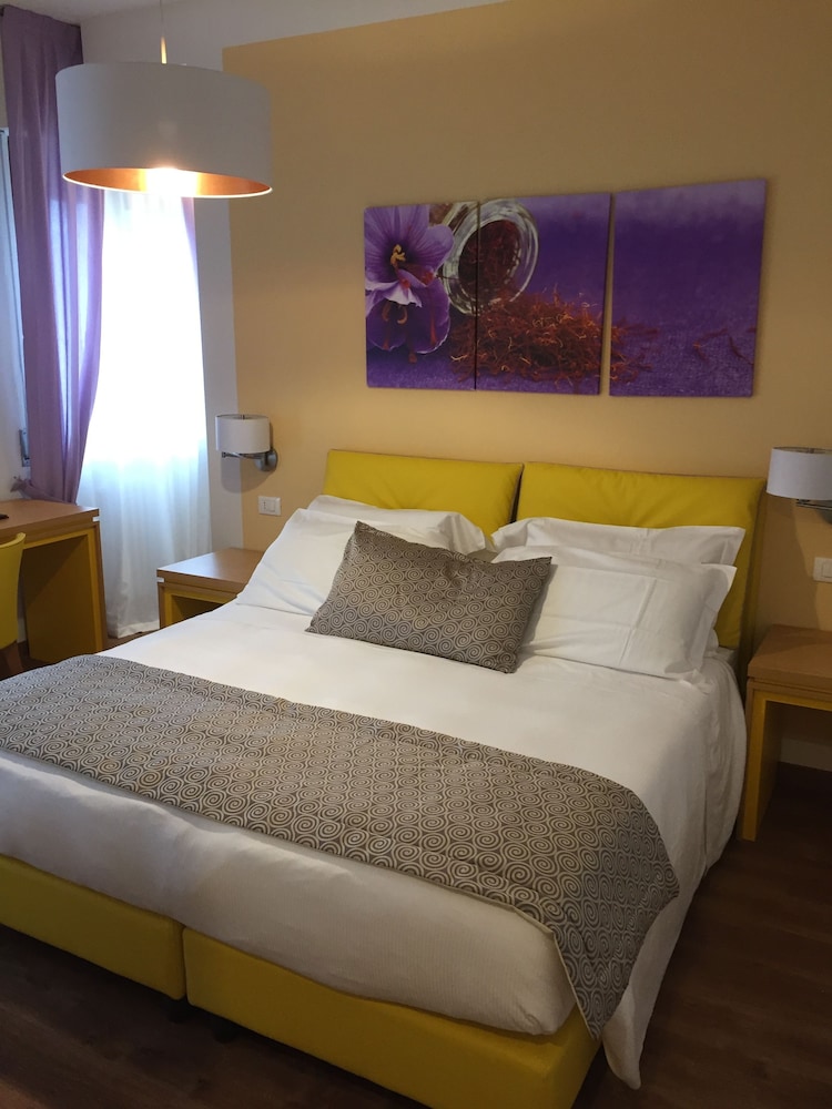 Superior Double or Twin Room - Photo 4
