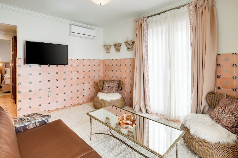 Suite (Louise)