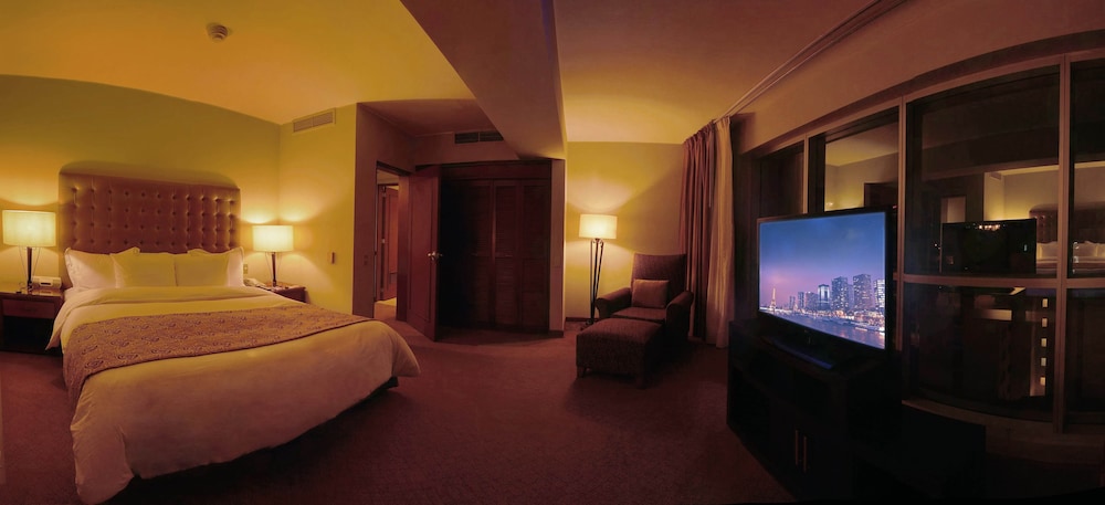 Executive Suite photo 2