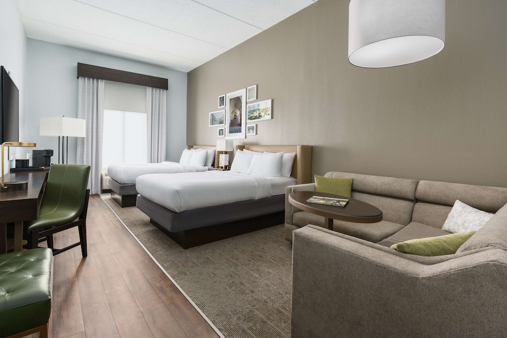 Studio, 2 Queen Beds, Accessible (3x3 Shower) - Photo 3
