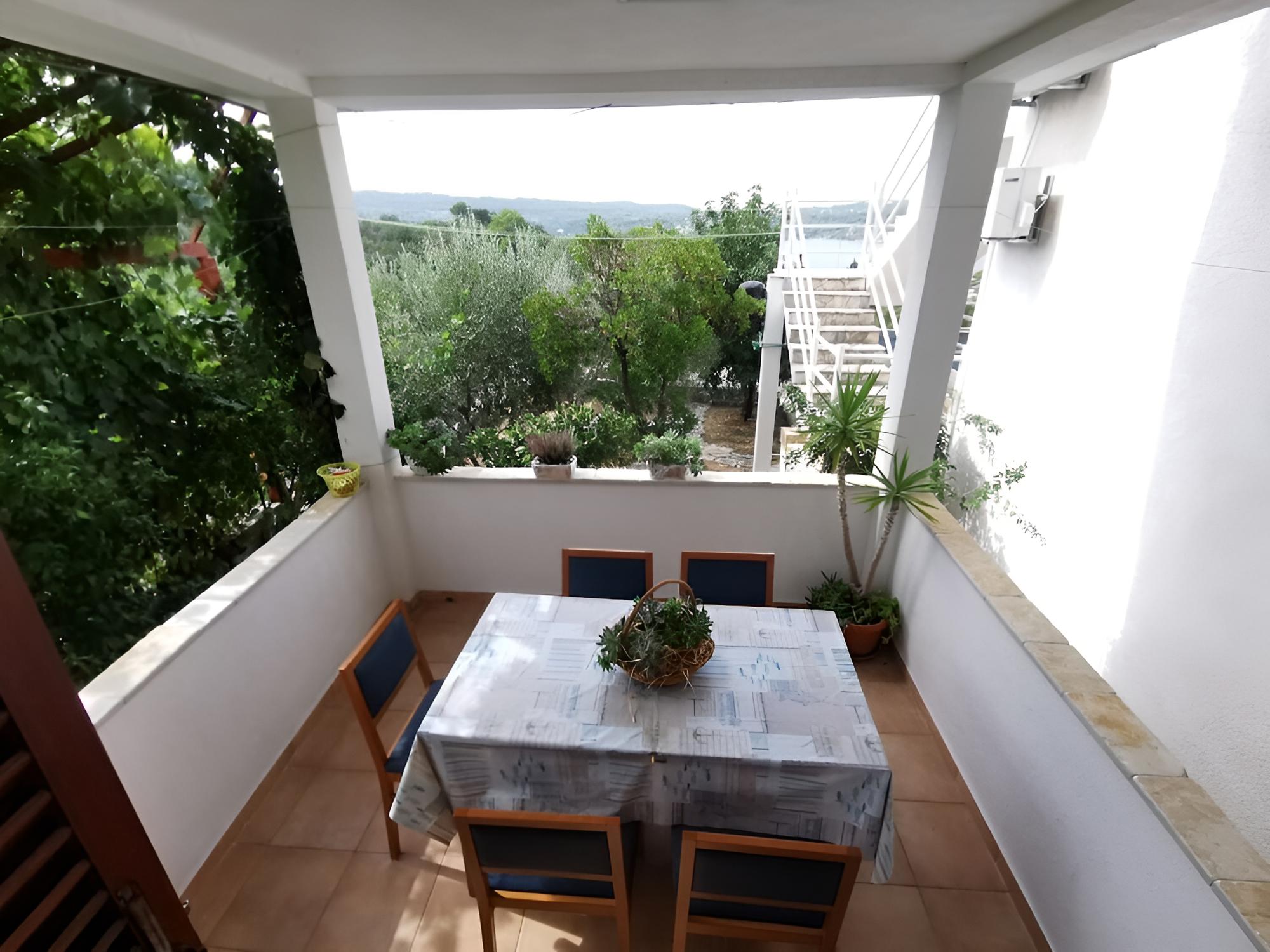 Apartment (Goran - close to the sea & parking sp) photo 1
