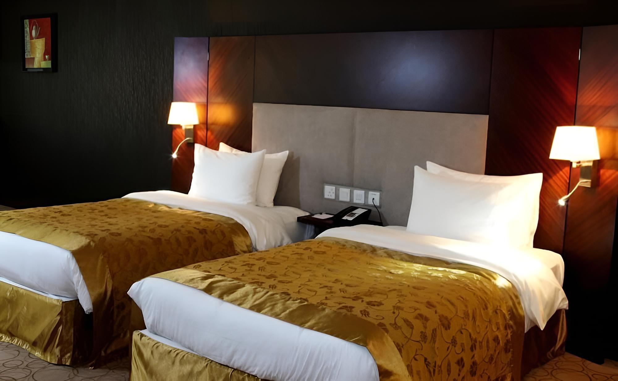 Deluxe Suite